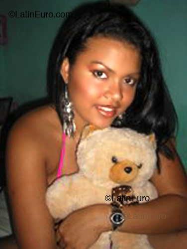 Date this gorgeous Brazil girl Monica from Fortaleza B2209