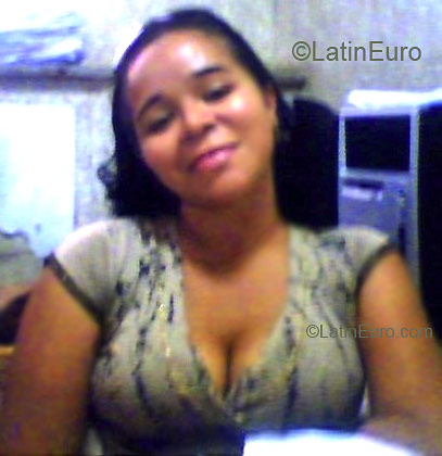 Date this charming Brazil girl Aline from NOSSA SENHORA DO SOCORRO B2664