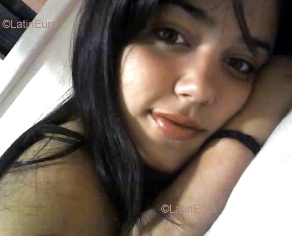 Date this gorgeous Brazil girl Maria from  B2714