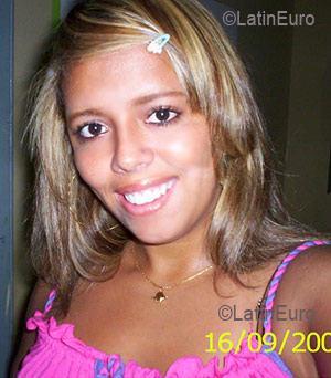 Date this foxy Brazil girl Adryana from RIO DE JANEIRO B2792