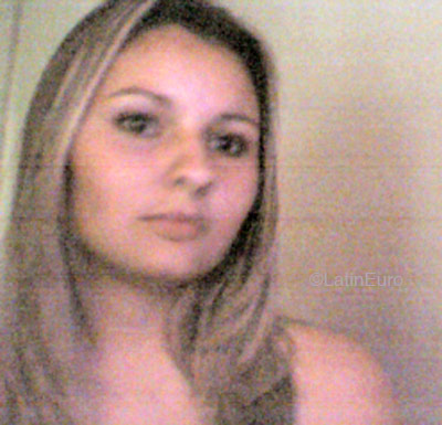 Date this georgeous Brazil girl Daiane from ICARA B4207