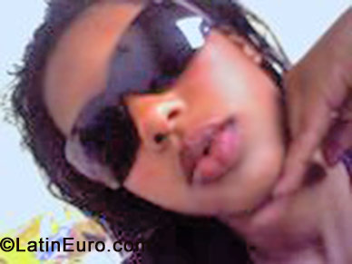 Date this attractive Brazil girl Janaina from Ribeirao Grande BR484