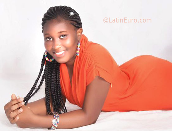 Date this pretty Ivory Coast girl Amandine from Abidjan IC54