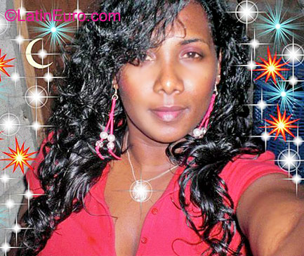 Date this exotic Dominican Republic girl Esther123 from Santo Domingo DO10239
