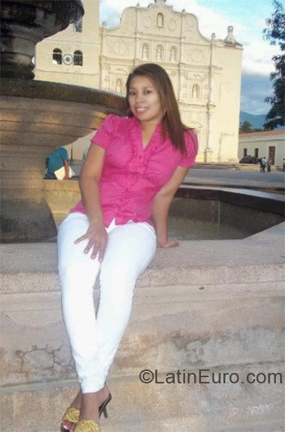 Date this lovely Honduras girl Maria from Comayagua HN1765