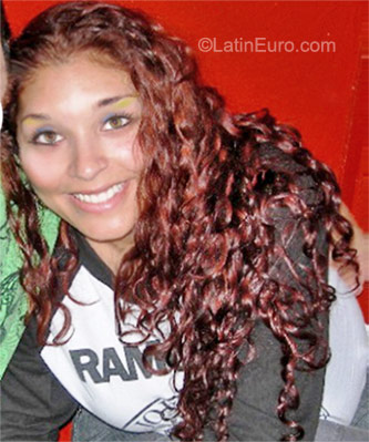 Date this attractive Costa Rica girl Alicia from San Jose CR181