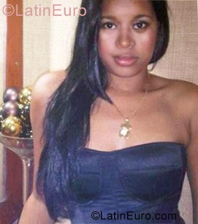 Date this athletic Dominican Republic girl Yuderka from Santo Domingo DO17921
