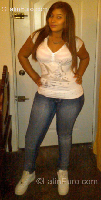 Date this young Dominican Republic girl Elini from Santiago DO22656