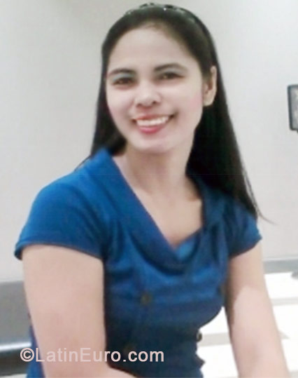 Date this happy Philippines girl Ann from Iloilo City PH468