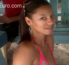 Date this hot Dominican Republic girl Berenice from Santiago Rd DO19487