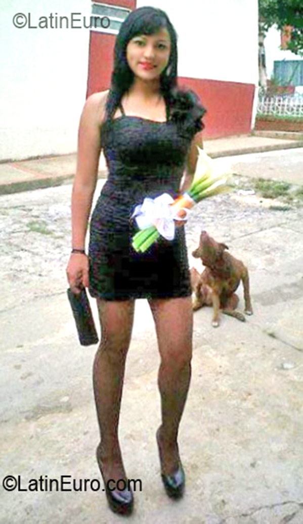 Date this delightful Colombia girl Francycc13 from Bogota CO15500