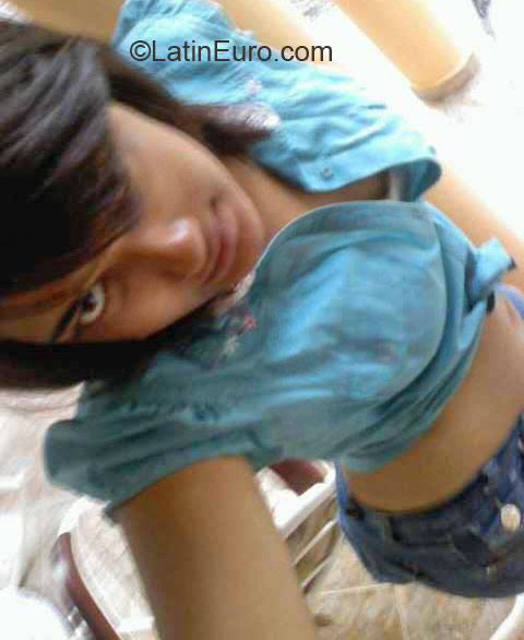 Date this young Dominican Republic girl Lissette from Santo Domingo DO22325
