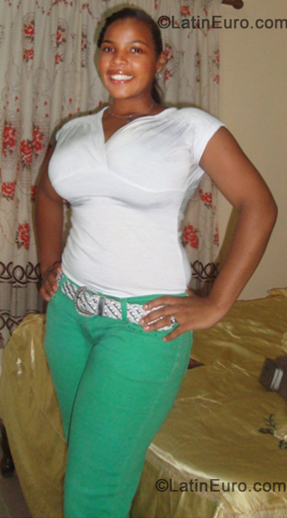 Date this lovely Dominican Republic girl Marleni from Puerto Plata DO13375