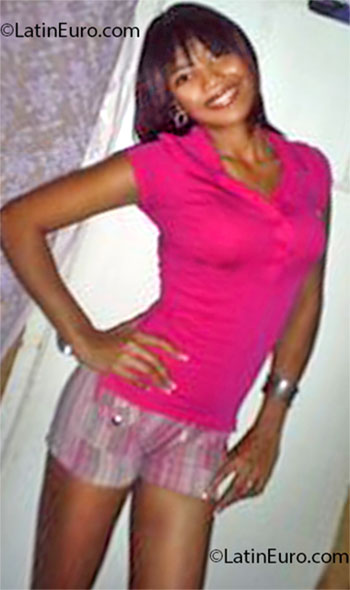 Date this beautiful Dominican Republic girl Claribel from Santiago DO13757