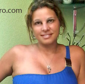 Date this charming Brazil girl Fabiola from Salvador BR7400