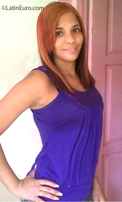Date this passionate Dominican Republic girl Dionis from Santo Domingo DO14345