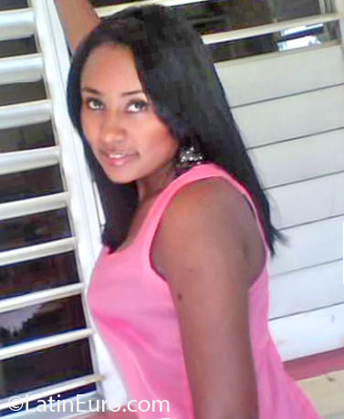 Date this fun Dominican Republic girl Mary emilia from Santiago DO14468