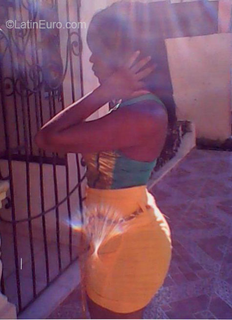 Date this delightful Dominican Republic girl Narcisa from Higuey DO14695