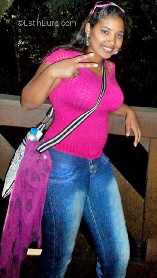 Date this nice looking Brazil girl Morena Original from Campinas BR7545