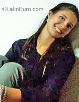 Date this beautiful Brazil girl Bruna from Blumenau BR8215