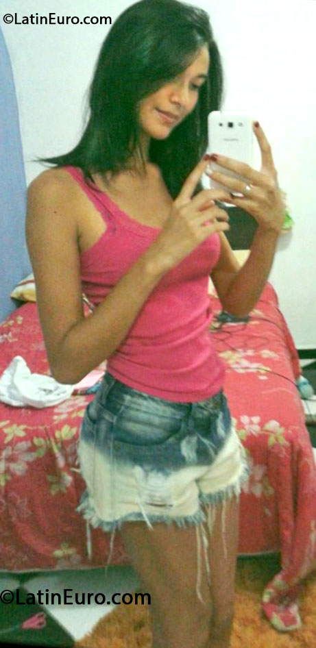 Date this foxy Brazil girl Denise from Sorocaba BR7796