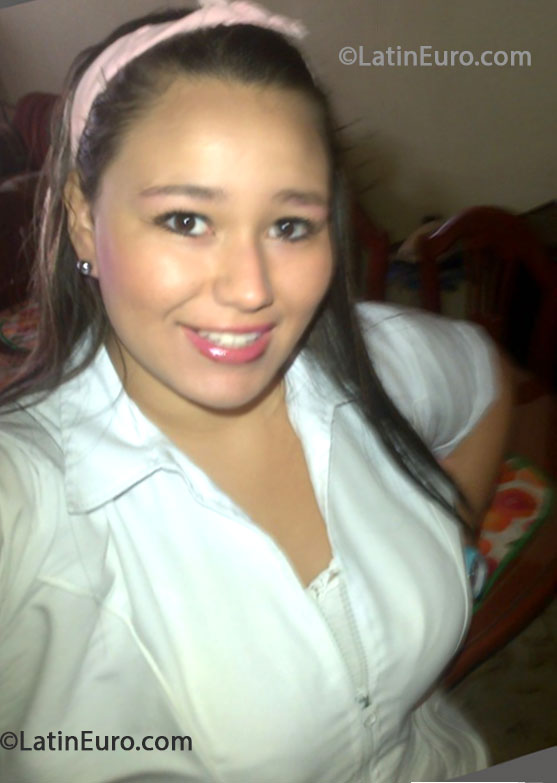 Date this athletic Colombia girl Isabel from Ibague CO13255