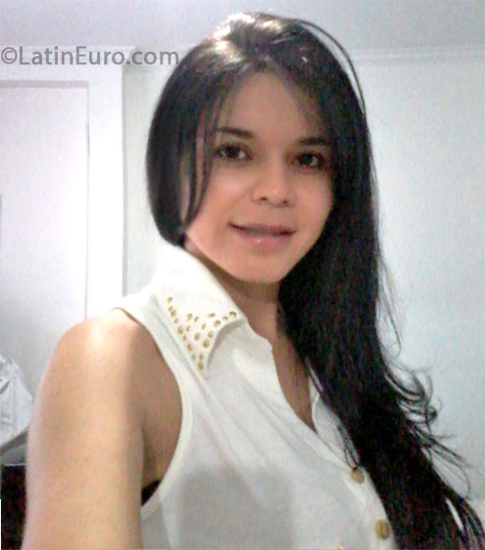 Date this sultry Colombia girl Lina Maria from Medellin CO13457