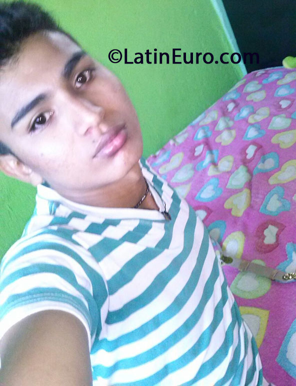 Date this exotic Colombia man Diego from ibague CO13532