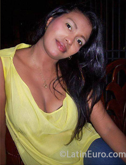 Date this sultry Colombia girl Maria melendez from Barranquilla CO17217