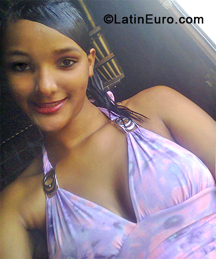 Date this young Brazil girl Gleice from Recife BR8156