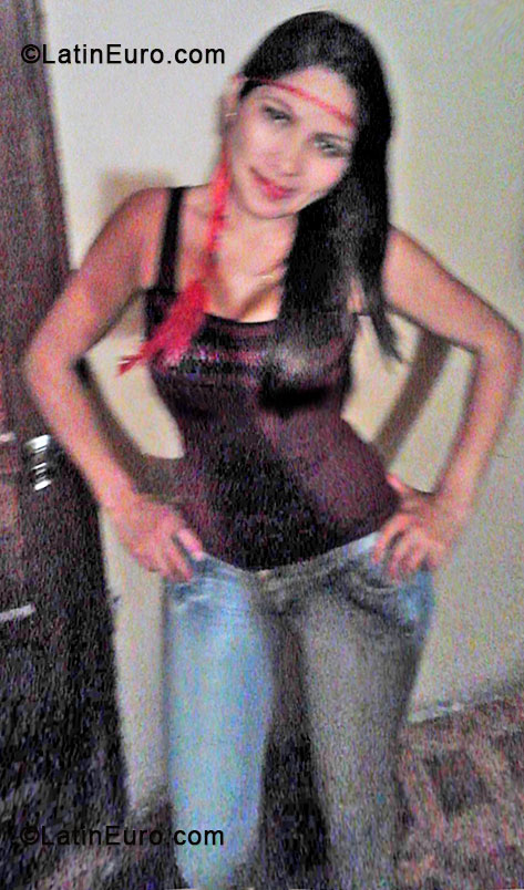 Date this delightful Colombia girl Milena from Bogota CO14386