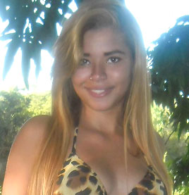 Date this charming Brazil girl Debora from Belo Horizonte BR8255