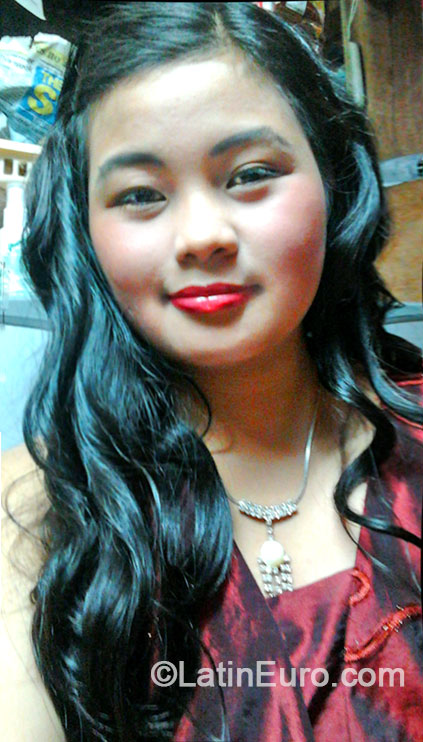 Date this cute Philippines girl Chonelyn from Calbayog PH592