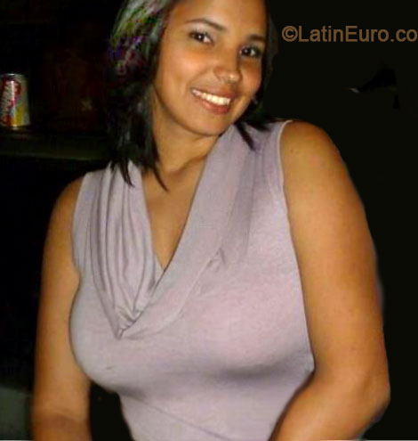 Date this delightful Brazil girl Monica from Goiania BR8288