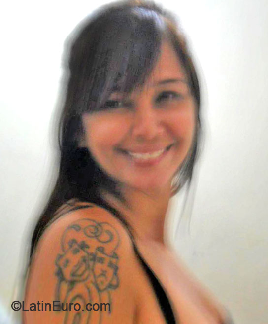 Date this attractive Brazil girl Maria Helena from Recife BR8319