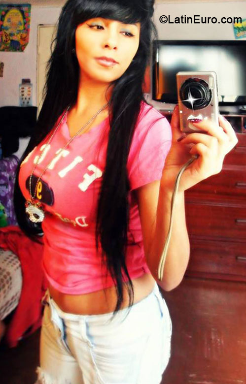 Date this pretty Colombia girl Cindy from Bogota CO14612