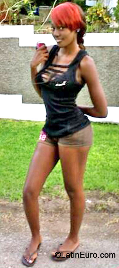 Date this lovely Jamaica girl Sabrina from Port Antonio JM1493