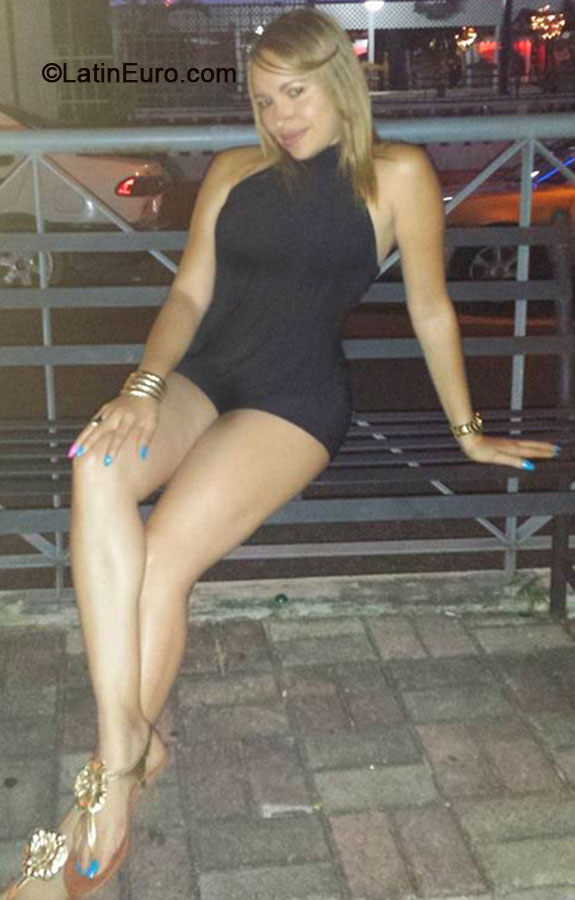 Date this lovely Dominican Republic girl Hilda lopez from Santiago DO18176