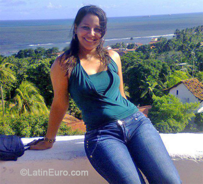 Date this funny Brazil girl Adriana from Paulista BR8727