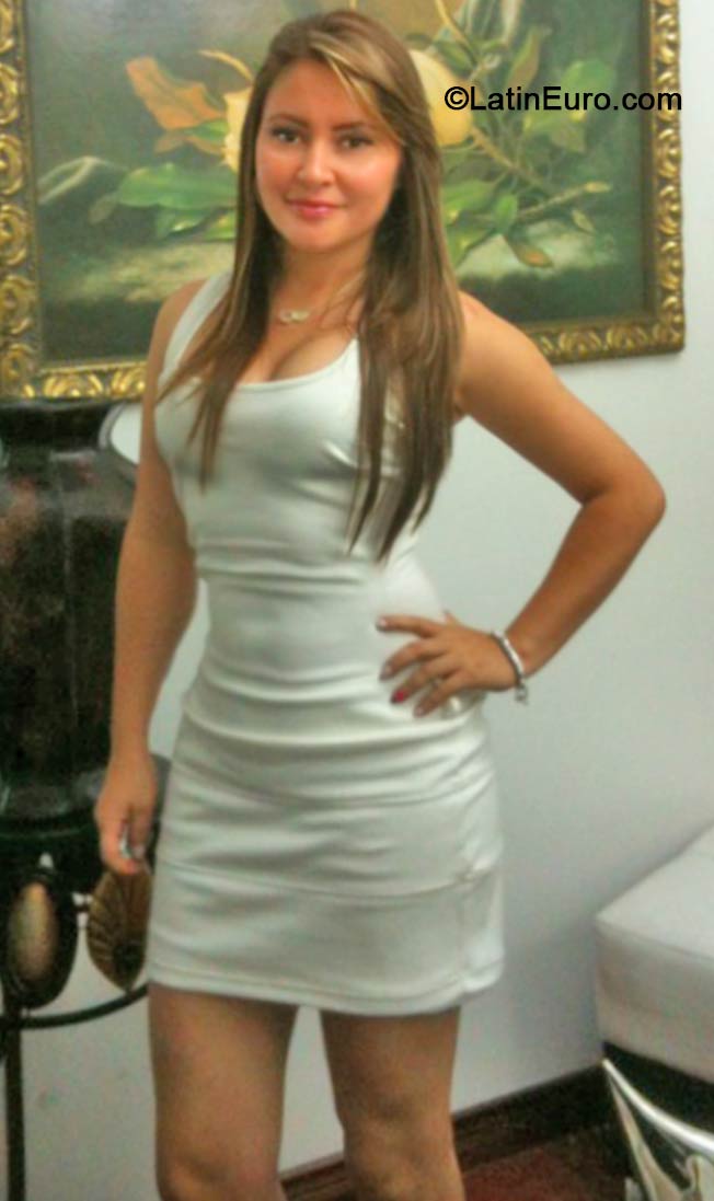 Date this stunning Colombia girl Jackeline from Pereira CO15024