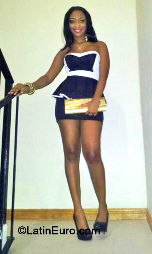 Date this voluptuous Jamaica girl Laty from Kingston JM1578