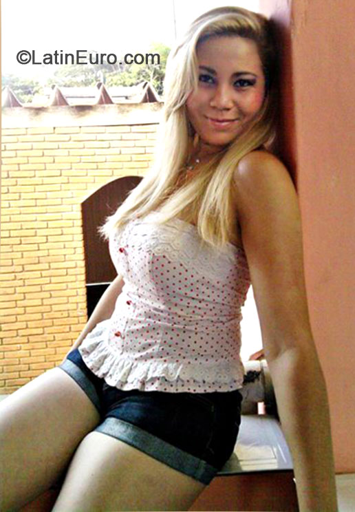 Date this charming Brazil girl Daiane from Sao Paulo BR8696