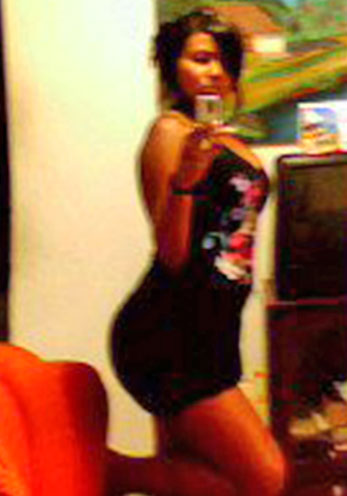 Date this beautiful Colombia girl Alba Lucia from Medellin CO15075