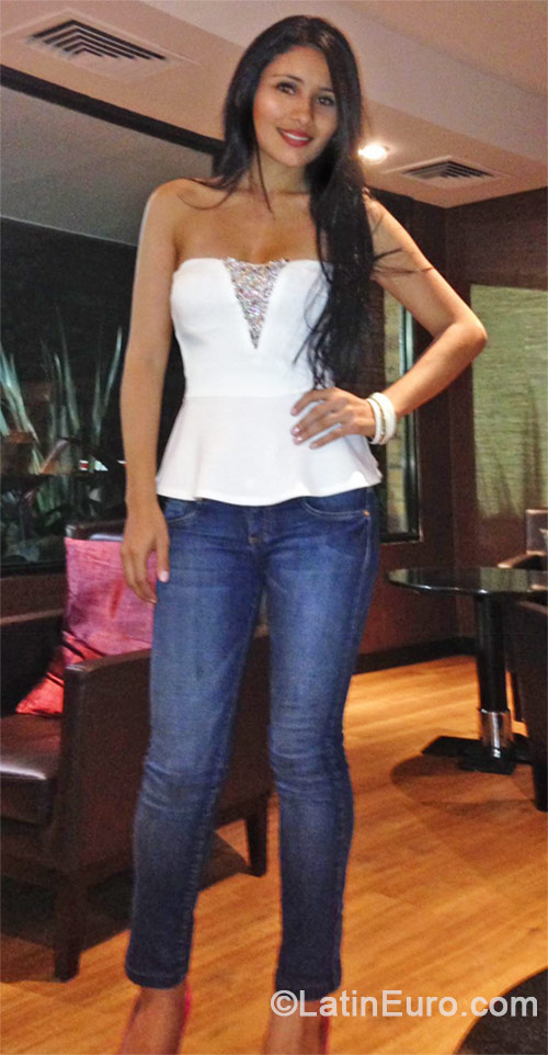 Date this young Colombia girl Lucia from Ibague CO16484