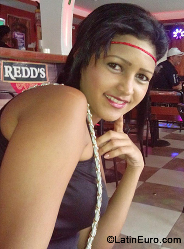 Date this lovely Colombia girl July from Barranquilla CO15173