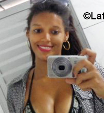 Date this good-looking Brazil girl Adriana from Salvador BR8779