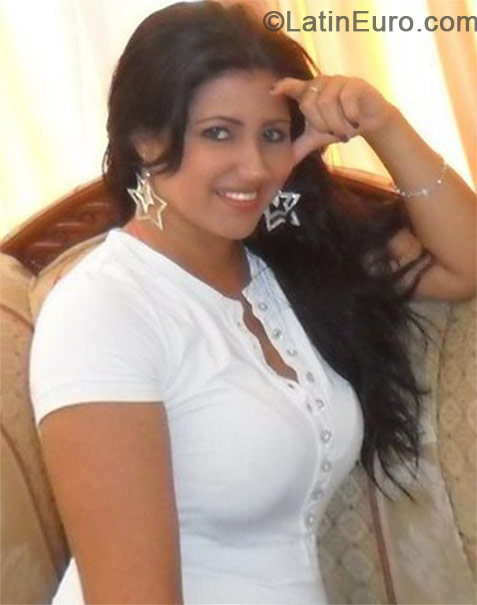 Date this athletic Colombia girl Jennifer from Cali CO15195