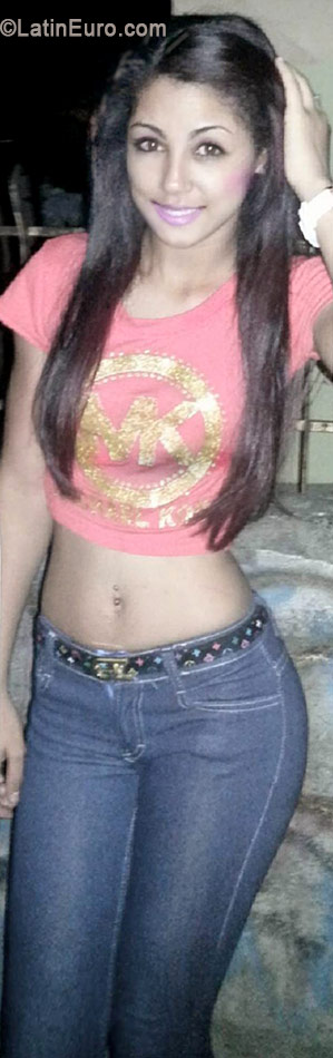 Date this attractive Dominican Republic girl Diasdivel from Santiago DO19090