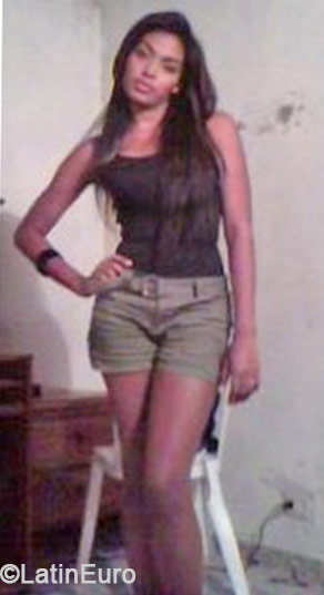 Date this beautiful Colombia girl Sarah from Medellin CO15273