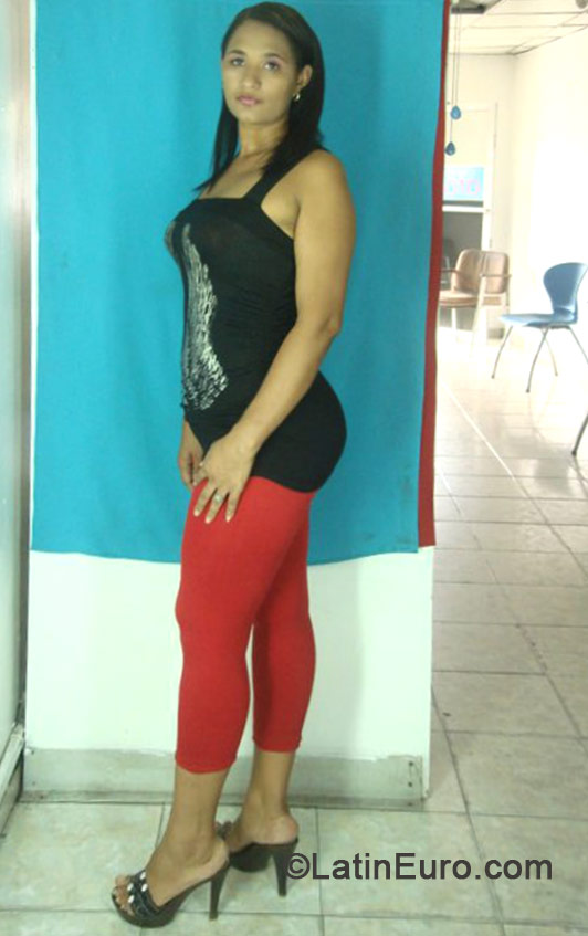 Date this sensual Dominican Republic girl Lucy31 from San Juan DO19117